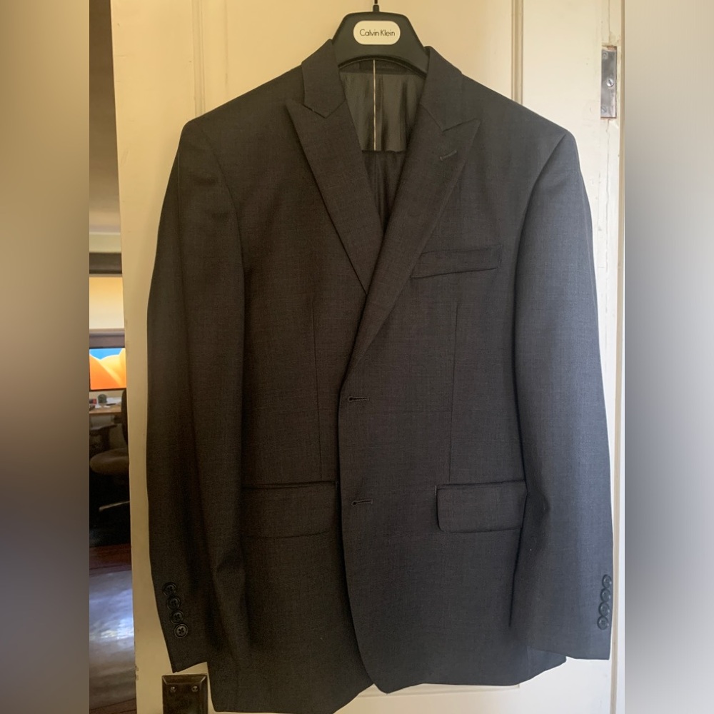 Calvin Klein Men’s Suit Gray-Blue Lightweight Wool